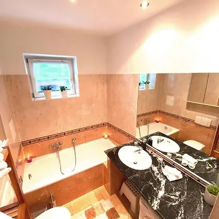 아파트 Wellenbrecher - Ferienwohnung Ruhig Und Familienfreundlich Mit Balkon 로스토크