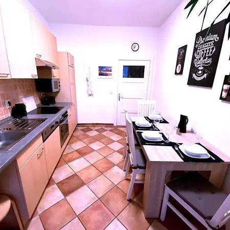 Wellenbrecher - Ferienwohnung Ruhig Und Familienfreundlich Mit Balkon *
